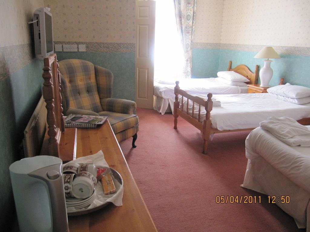 Ness Walk Ξενοδοχείο Ίνβερνες Δωμάτιο φωτογραφία A room at the hotel